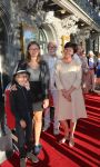 Amsterdam, 18 Augustus 2016
Premiere Hans Klok in Carre, House of Horror.
Martine v Os, partner Wouter Stips en kinderen Bo, Julian