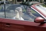 Amsterdam 28 juni 2016
Marvin Breukhoven met (een) vriend in zijn bmw cabrio.