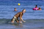 ibiza 19 augustus 2016
Herman den Blijker en zijn vrouw Jacqueline met zoon Matz op vakantie op ibiza.