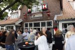 Blaricum 6 september 2016
Surprise party voor Willibrord Frequin zijn 75e verjaardag bij  Moeke Spijstra.
Zijn vriendin kinderen en kleinkinderen zijn natuurlijk aanwezig.