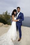 Ibiza 26 juni 2016
Nick en Kirsten Schilder trouwen op het strand van es Cubells. De vaderr van Kirsten trouwt ze en Ruben Nicolai doet zijn act als Duitse zanger.