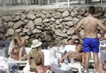 ibiza 27 juni 2016 
Stranddag van Nick en Kirsten Schilder de dag na hun trouwen bij el chirinquito.
Aanwezig oa Jan en Liza Smit Simon en Annemarie Keizer Jaap Kwakman met vriendin Aloys Buys met vriendin Jaap Reesema