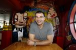 Amsterdam 25 augustus 2016
Peter Aerts met zijn vrouw Esther bij the harbour club cafe tijdens interview met Annette de Vries via Hollywood Productions