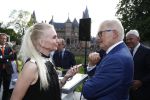 Haarzuilens 22 juni 2016
Haringparty op kasteel Haarzuilens. Pieter v Vollenhoven met Annette de Vries