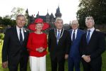 Haarzuilens 22 juni 2016
Haringparty op kasteel Haarzuilens. Mary Rost Onnes Burgemeester Jan v Zanen en Pieter v Vollenhoven