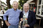 Blaricum 6 september 2016
Surprise party voor Willibrord Frequin zijn 75e verjaardag bij  Moeke Spijstra.
Zijn vriendin kinderen en kleinkinderen zijn natuurlijk aanwezig. Ronnie Tober en Jan Jochems