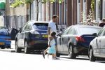 Amsterdam 23 augustus 2016 
Ruben Nicolai met zijn dochter op straat
