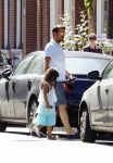 Amsterdam 23 augustus 2016 
Ruben Nicolai met zijn dochter op straat