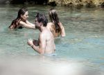 ibiza 27 juni 2016 
Stranddag van Nick en Kirsten Schilder de dag na hun trouwen bij el chirinquito.
Aanwezig oa Jan en Liza Smit Simon en Annemarie Keizer Jaap Kwakman met vriendin Aloys Buys met vriendin Jaap Reesema