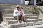 ibiza 27 juni 2016
Sonja Bakker met man Jan Reus en zoon Bram bij cala Bassa. Ze rijden in een VW kever cabrio.