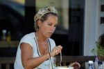 Amsterdm 24 augustus 2016
Tanja Jess op terras in amsterdam zuid