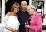 Blaricum 6 september 2016
Surprise party voor Willibrord Frequin zijn 75e verjaardag bij  Moeke Spijstra.
Zijn vriendin kinderen en kleinkinderen zijn natuurlijk aanwezig. Jose Hoebee en Viola Holt en John v d Heuvel