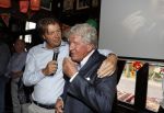 Blaricum 6 september 2016
Surprise party voor Willibrord Frequin zijn 75e verjaardag bij  Moeke Spijstra.
Zijn vriendin kinderen en kleinkinderen zijn natuurlijk aanwezig.