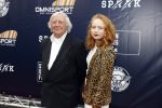 Apeldoorn 2 september 2017
Premiere Spaak in Omnisport . De hoofdrollen worden oa gespeeld door Tim Douwsma Aart Staartjes en Saskia Elise. Steven de Jong is de producent