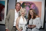 Amsterdam 11 juni 2017
Opening expositie Andy Warhol in Beurs v Berlage. Het is een initiatief van Lex Harding.
Adam Curry met zijn vriendin Tina Snider en Christina Curry met vriendin Shenta Ignacio