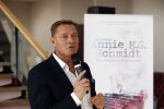 Hoorn 12 september 2017
Albert Verlinde en stage entertainment presenteren cast Annie MG Schmidt. Simone Kleinsma William Spaaij Marjolein TouwWim v d Driessche en Jeske v d Staak
De repetities waren in de schouwburg van Hoorn.