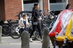 Amsterdam 20 september 2017 
Amanda Balk met haar dochtertje Vegas in amsterdam