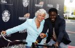 Apeldoorn 2 september 2017
Premiere Spaak in Omnisport . De hoofdrollen worden oa gespeeld door Tim Douwsma Aart Staartjes en Saskia Elise. Steven de Jong is de producent
Andre Dongelmans en Hilly Harms