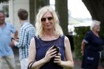 Warmond 7 juli 2017
Koninklijk fotouurtje in Warmond . Koning Willem Alexander Koningin Maxima prionses Amalia Ariane en Alexia komen aanvaren met een sloep. Annette de Vries