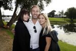 Eiland van Maurik 4 september 2017
Groepsfoto met Nicolette Kluijver en Dennis Weening met Marieke Elsinga, Anouk Hoogendijk, Roeland Fernhout, Niels Gomperts, Carolina Dijkhuizen, Henk Poort, Joelle Witschge, Richard Witschge, Shelly Sterk, Soundos El Ahmadi, Danny Froger, Kaj Gorgels, Nicole Buch en Brace. tijdens de persviewing van Expeditie Robinson 2017 op het Eiland van Maurik
