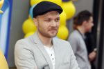 Amsterdam 2 augustus 2017  
Premiere emoji de film in pathe arena. Arjen Lubach met kinderen van zijn vriendin