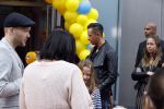Amsterdam 2 augustus 2017  
Premiere emoji de film in pathe arena. dame bij 
Arjen Lubach dame