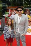 Amsterdam 2 augustus 2017  
Premiere emoji de film in pathe arena. Arjen Lubach met kinderen van zijn vriendin