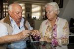 Vlaardingen 17 juli 2017
Bas v Toor vraagt zijn vrouw Coby opnieuw ten huwelijk met een grote ring