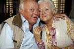 Vlaardingen 17 juli 2017
Bas v Toor vraagt zijn vrouw Coby opnieuw ten huwelijk met een grote ring