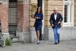 Amsterdam 2 augustus 2017
Bram Moszkowicz en zijn vriendin Nienke Hoogervorst verlaten haar kantoor.