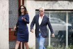 Amsterdam 2 augustus 2017
Bram Moszkowicz en zijn vriendin Nienke Hoogervorst verlaten haar kantoor.