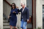 Amsterdam 2 augustus 2017
Bram Moszkowicz en zijn vriendin Nienke Hoogervorst verlaten haar kantoor.