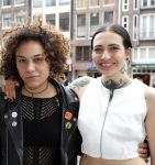 Amsterdam 11 juni 2017
Opening expositie Andy Warhol in Beurs v Berlage. Het is een initiatief van Lex Harding.
Adam Curry met zijn vriendin Tina Snider en Christina Curry met vriendin Shenta Ignacio