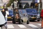 Amsterdam 20 september 2017
Connie Witteman in haar biro wagentje in amsterdam,