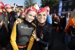 Amsterdam 3 september 2017  
ALS Cityswim in de amsterdamse grachten. Johnny de Mol jr en Rick Brandsteder zemmen met Ralph en Carlijn de Vies en hun kinderen  zoon Daniel en  hun dochter. 
Diane Janknegt met dochter