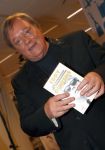 Rotterdam, 25 Augustus 2017
Uitreiking boek Eddy Ouwens van Hitmiljonair tot Schuldsanering