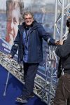 Amsterdam 3 september 2017  
ALS Cityswim in de amsterdamse grachten. Edwin de Vries op krukken en in rolstoel