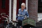 Amsterdam 28 juli 2017
Politieagente Ellie Lust met haar fiets in amsterdam