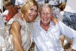 Saint Tropez 3 augustus 2017
Jan des Bouvrie viert zijn 75e verjaardag met familie en vrienden bij Tropezina. Jan met Estelle Cruijff