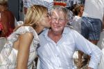 Saint Tropez 3 augustus 2017
Jan des Bouvrie viert zijn 75e verjaardag met familie en vrienden bij Tropezina. Jan met Estelle Cruijff