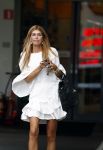 Amsterdam 31 juli 2017  
Estelle Cruijff bij benzinepomp