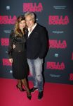 Amsterdam 11 september 2017
Premiere Bella Donna's in pathe arena. Euvgenia Parakhina met partner Jeroen Jorna