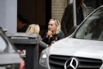 Amsterdam 11 juli 2017
Eva Jinek met vriendin Kristien v Dillen op terras