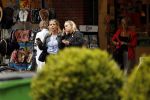 Amsterdam 11 juli 2017
Eva Jinek met vriendin Kristien v Dillen op terras
