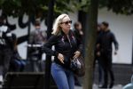 Amsterdam 11 juli 2017
Eva Jinek met vriendin Kristien v Dillen op terras