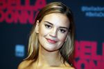 Amsterdam 11 september 2017
Premiere Bella Donna's in pathe arena. Eva Laurenssen met vriend