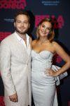 Amsterdam 11 september 2017
Premiere Bella Donna's in pathe arena. Eva Laurenssen met vriend