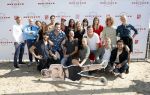 Eiland van Maurik 4 september 2017
Groepsfoto met Nicolette Kluijver en Dennis Weening met Marieke Elsinga, Anouk Hoogendijk, Roeland Fernhout, Niels Gomperts, Carolina Dijkhuizen, Henk Poort, Joelle Witschge, Richard Witschge, Shelly Sterk, Soundos El Ahmadi, Danny Froger, Kaj Gorgels, Nicole Buch en Brace. tijdens de persviewing van Expeditie Robinson 2017 op het Eiland van Maurik