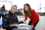 Amsterdam 3 september 2017  
ALS Cityswim in de amsterdamse grachten. Fernando Ricksen met de nicht van ivo Niehe