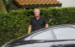 Blaricum 6 juli 2014
Fons te Poel rijdt in zijn Porsche 911 naar zijn nieuwe huis